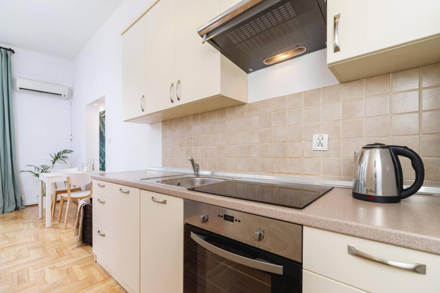 Apartmán Private Parking - Old Town - Sw Krzyza 16 Street Krakov Exteriér fotografie