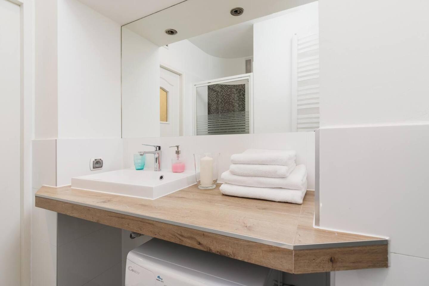Apartmán Private Parking - Old Town - Sw Krzyza 16 Street Krakov Exteriér fotografie